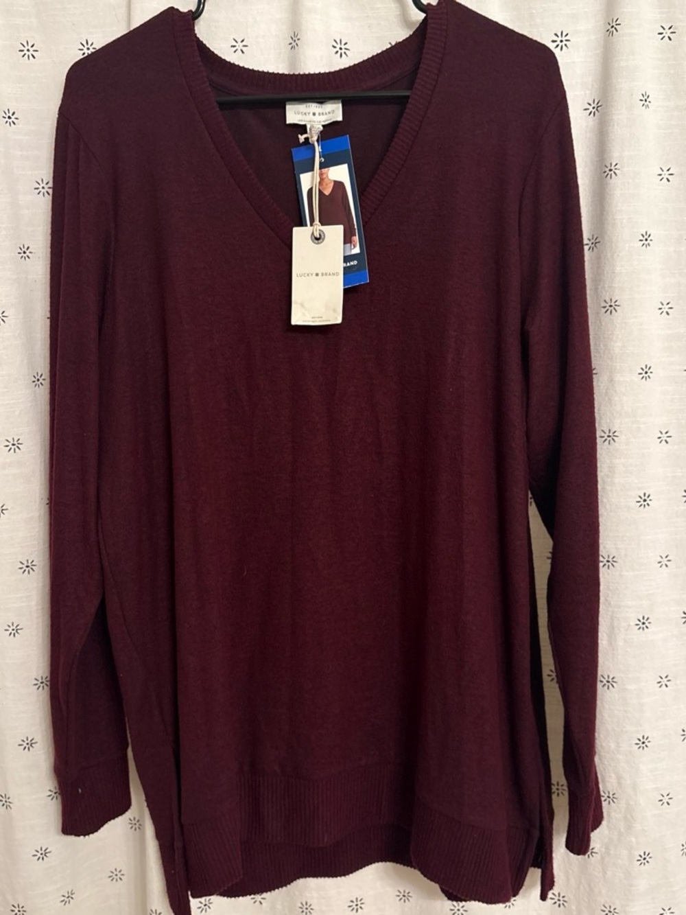 Lucky Brand Women’s V-Neck Sweater - Burgundy